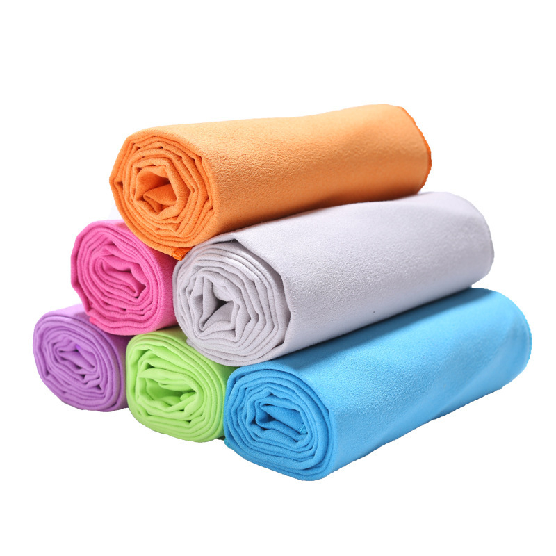 Mikrofibras sporta dvielis, 100 g, malā šuvēts, ātra absorbcija 0–5 s, iespējama logotipa pielāgošana