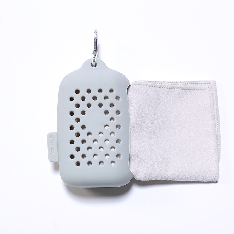 Mikrofibras sporta dvielis, 100 g, malā šuvēts, ātra absorbcija 0–5 s, iespējama logotipa pielāgošana