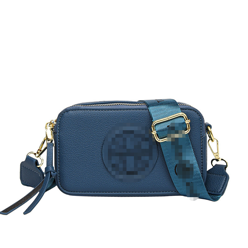Ženska crossbody torbica s Lychee uzorkom, PU materijal, vertikalna kvadratna forma, magnetsko zatvaranje, unutarnji pretinac za telefon i džep sa zatvaračem, jedna naramnica