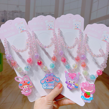 Bērnu akrila kaklarotu komplekts ar daudzslāņu pērlīšu ķēdi un kulonu, karikatūras varonis, garums līdz 20 cm