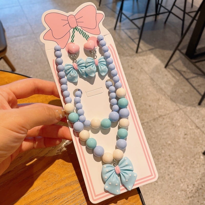 Kaklarota ar loku kulonu, Korejas stila, no plastmasas, roku darbs, piemērota bērniem no 3 līdz 10 gadiem