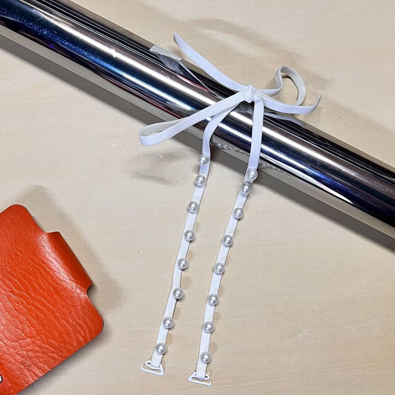 Krūšu siksniņa ar pērļu mezgliem un dārgakmeņiem – dārgakmeņu stils, neilons, pavasaris 2024