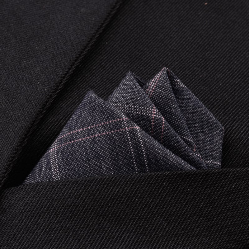 Joslaina kabatas lakatiņa uzvalkam, jacquard audums, poliestera-kokvilnas maisījums, poliestera odere