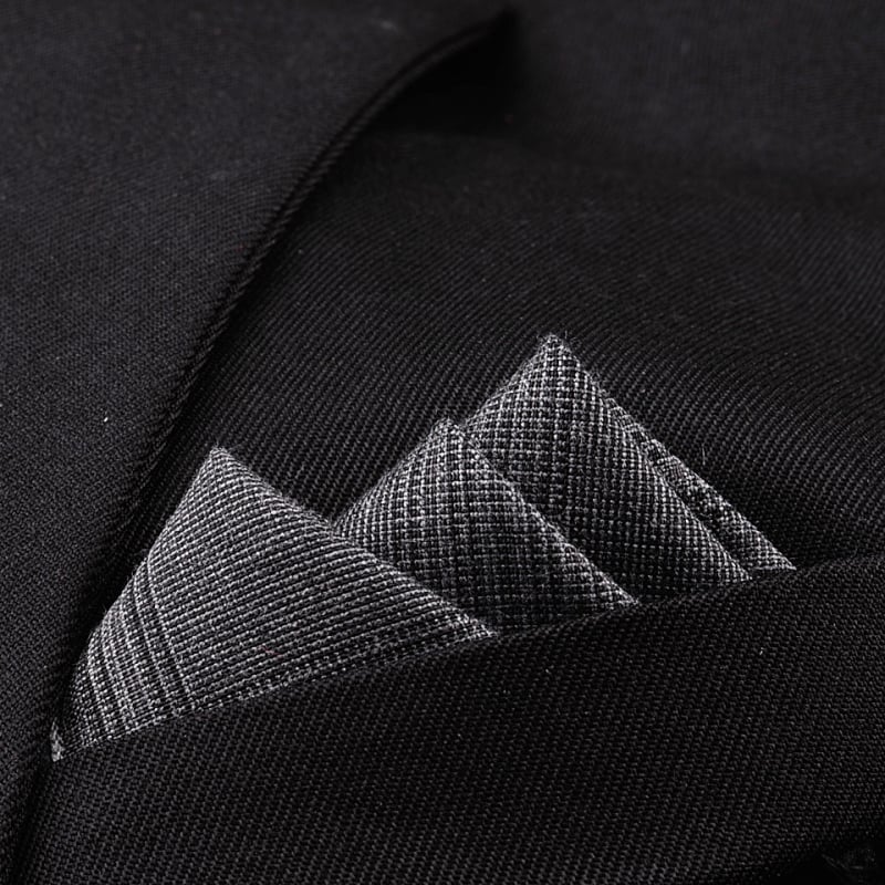 Joslaina kabatas lakatiņa uzvalkam, jacquard audums, poliestera-kokvilnas maisījums, poliestera odere