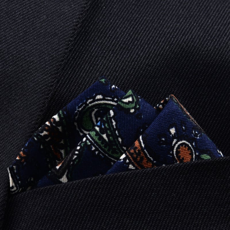 Joslaina kabatas lakatiņa uzvalkam, jacquard audums, poliestera-kokvilnas maisījums, poliestera odere