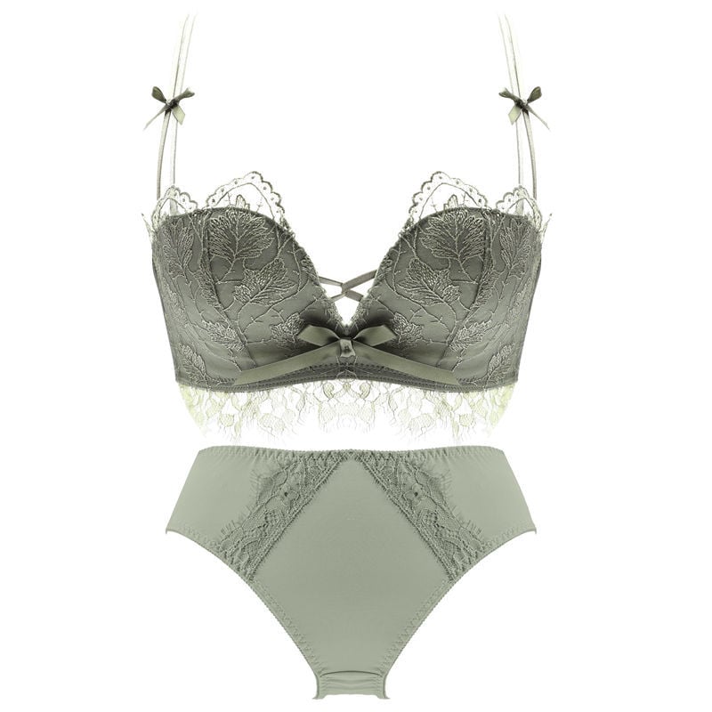 Sieviešu bezvadu mežģīņu krūšturis ar formas veidošanas funkciju, komplekts ar aizmugures dizainu; 3/4 kauss, forma: augšējā plāna, apakšējā bieza; noņemamas dubultās siksnas, aizmugurē četras rindu aizdares