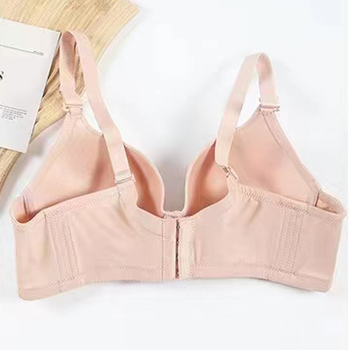 Mozhi Ni tradicionālais krūšturis ar metāla vadotnēm, 3/4 kauss, bezšuvju plāns formēts kauss, noņemamas dubultās siksnas, aizmugurē ar četrām rindu āķu aizdari