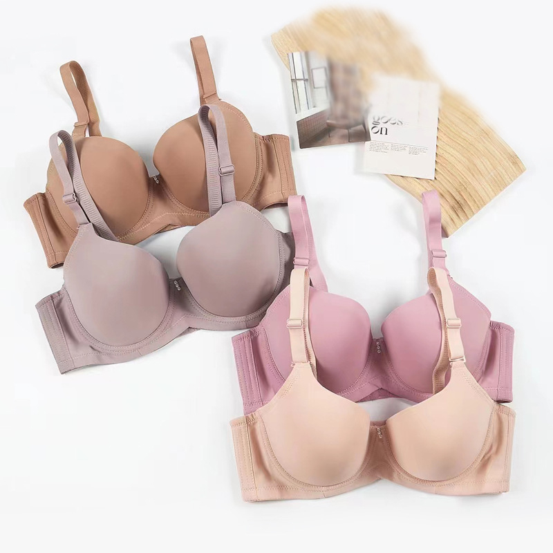 Mozhi Ni tradicionālais krūšturis ar metāla vadotnēm, 3/4 kauss, bezšuvju plāns formēts kauss, noņemamas dubultās siksnas, aizmugurē ar četrām rindu āķu aizdari