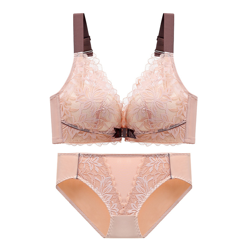 Priekšējās aizdales mežģīņu komplekts, 3/4 krūšu kauss, formēti kausi (augšējie plāni, apakšējie biezi), bez stieņa