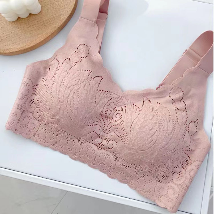 Krūšturis ar 3/4 kausu, plāns formēts kauss, fiksētas dubultās lencītes, mugurējā trīs rindu aizdare, kokvilna