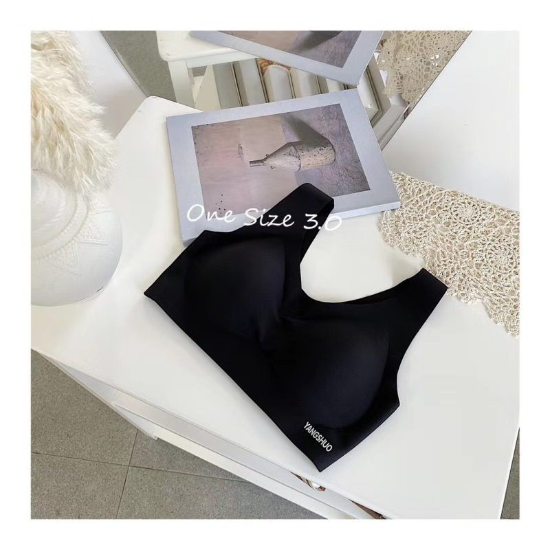 Sporta bustu topa bez šuvēm, elpojošs ar augšējo atbalstu, regulējamas siksnas; galvenais materiāls: nylon; odere: spandex.