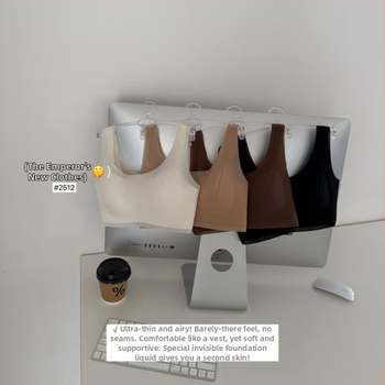 Īpaši plāns krūšturis ar gaisa kausiem, 1/2 kauss, sūkļa formā kupas, neilona audums, fiksētas dubultās siksnas, vestes stils