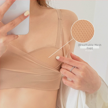 Īpaši plāns krūšturis ar gaisa kausiem, 1/2 kauss, sūkļa formā kupas, neilona audums, fiksētas dubultās siksnas, vestes stils