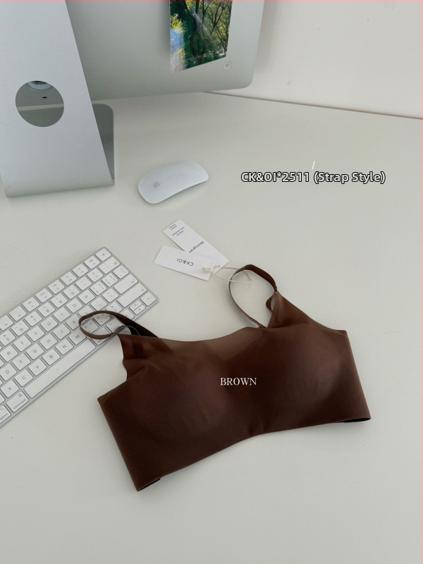 Īpaši plāns krūšturis ar gaisa kausiem, 1/2 kauss, sūkļa formā kupas, neilona audums, fiksētas dubultās siksnas, vestes stils