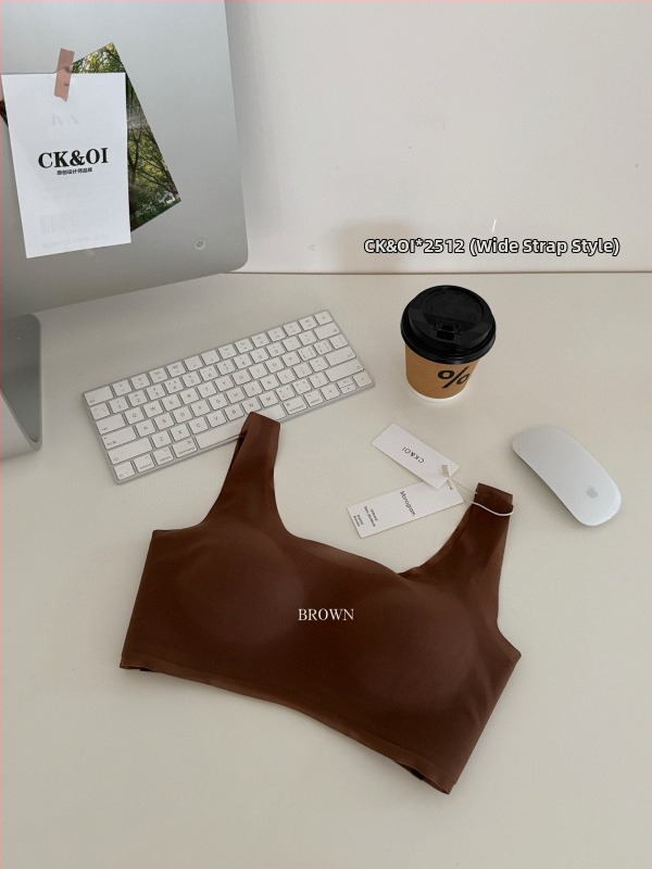 Īpaši plāns krūšturis ar gaisa kausiem, 1/2 kauss, sūkļa formā kupas, neilona audums, fiksētas dubultās siksnas, vestes stils