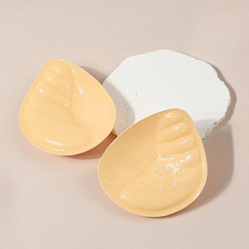 Ενθέματα σουτιέν – διπλής όψεως αυτοκόλλητα από σιλικόνη με φτερωτό σχέδιο, παχιωμένα, σχήμα θηλής: τρίγωνο, για συγκέντρωση και αόρατη άνοδο