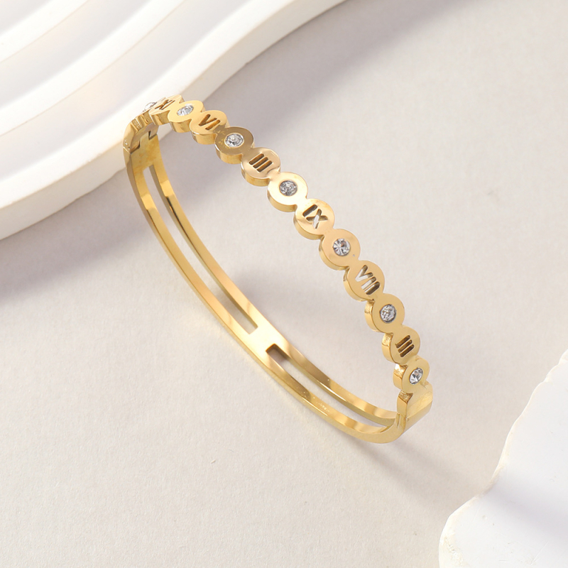 Rokassprādze no nerūsējošā tērauda, elektroplatinga pārklājums, izcelsme Yiwu, 2024. gada vasaras izlase, stils All-Match