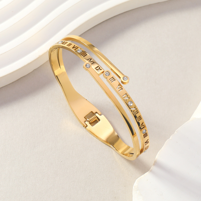 Rokassprādze no nerūsējošā tērauda, elektroplatinga pārklājums, izcelsme Yiwu, 2024. gada vasaras izlase, stils All-Match