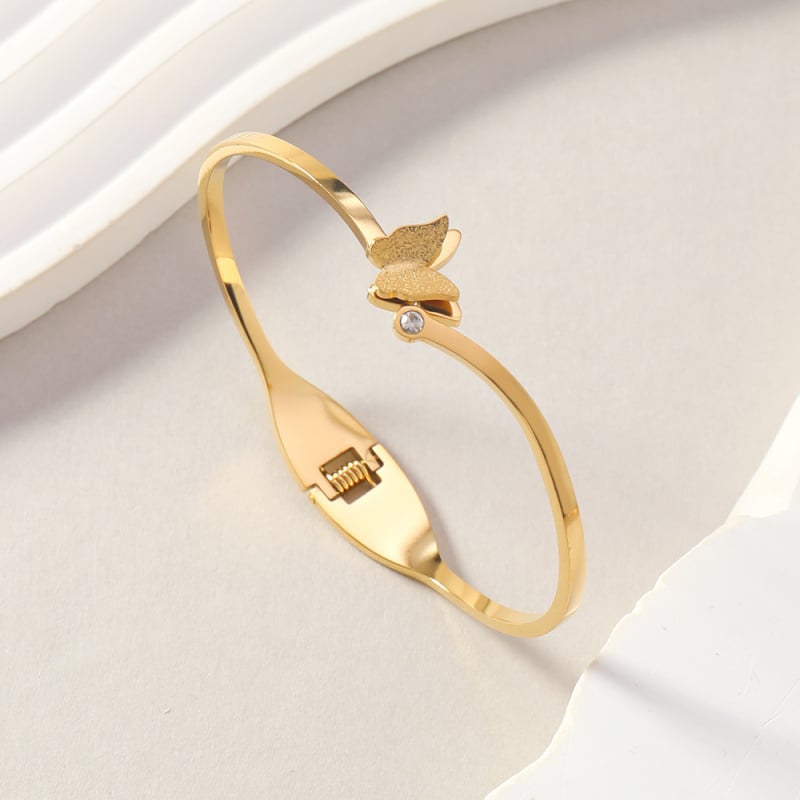 Rokassprādze no nerūsējošā tērauda, elektroplatinga pārklājums, izcelsme Yiwu, 2024. gada vasaras izlase, stils All-Match