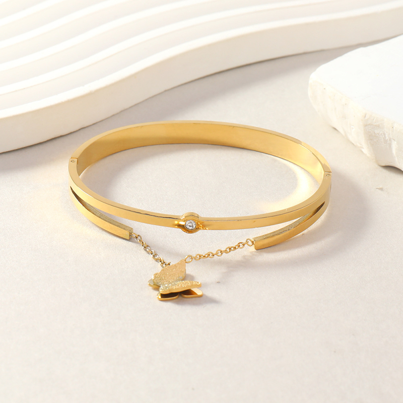 Rokassprādze no nerūsējošā tērauda, elektroplatinga pārklājums, izcelsme Yiwu, 2024. gada vasaras izlase, stils All-Match