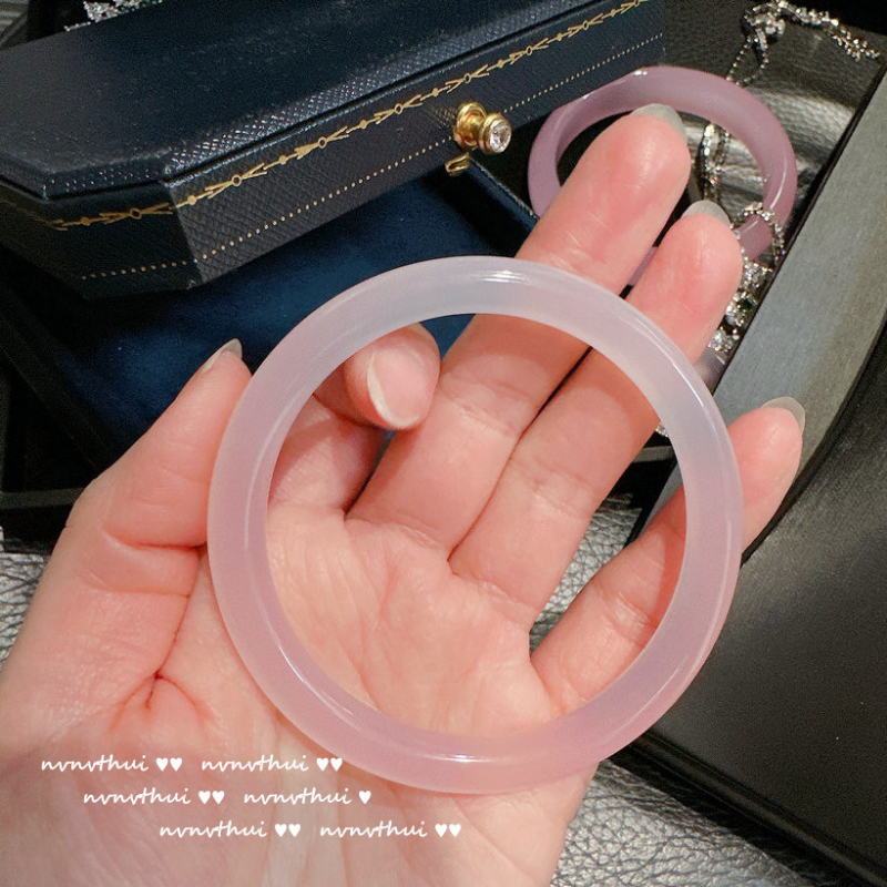 Nefrīta rokassprādze NVNV THUI, roku darbs, franču retro stils