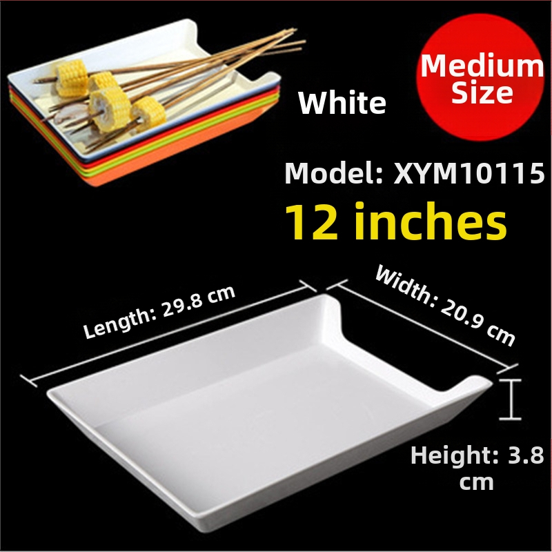 Műanyag nyársak megjelenítő tálca étteremhez, szabálytalan alak, egyszínű, 14–14,9 cm átmérőjű, mikrohullámú sütőben használható