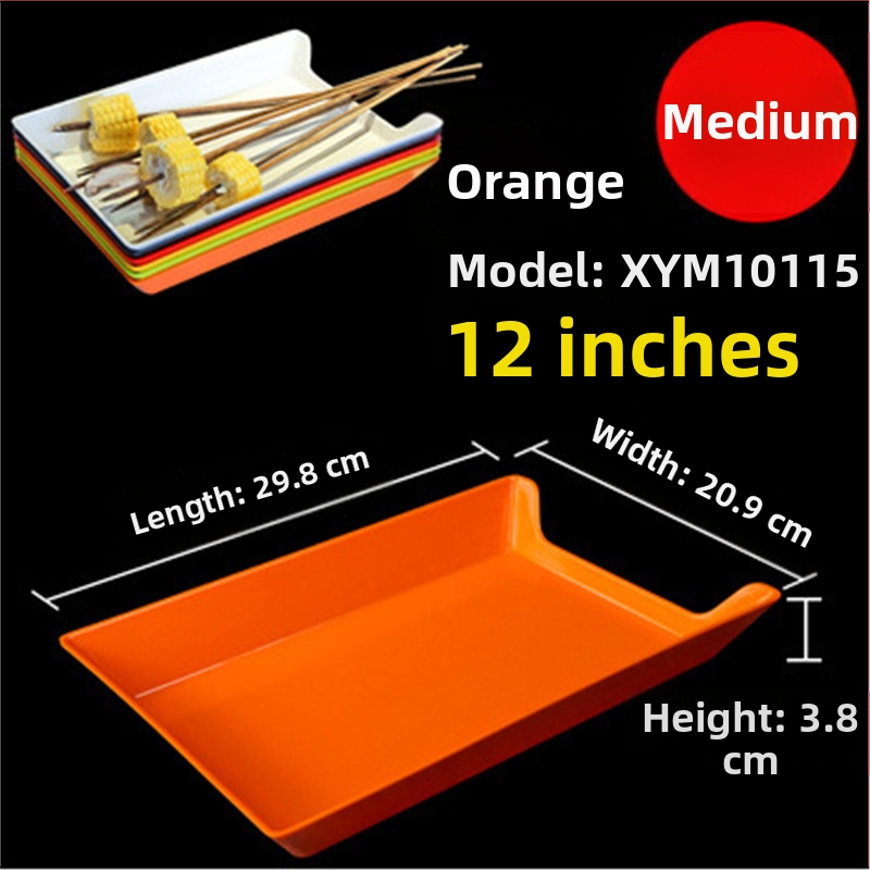 Műanyag nyársak megjelenítő tálca étteremhez, szabálytalan alak, egyszínű, 14–14,9 cm átmérőjű, mikrohullámú sütőben használható