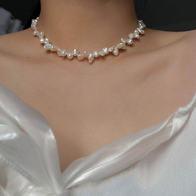 Kaklo kaklaraištis su gėlavandenėmis perlėmis, neįprotos formos perlės, variniai priedai, kilmė Zhuji, įtrauktas pakabukas