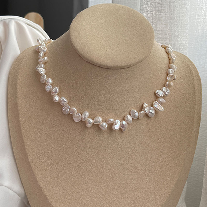 Kaklo kaklaraištis su gėlavandenėmis perlėmis, neįprotos formos perlės, variniai priedai, kilmė Zhuji, įtrauktas pakabukas