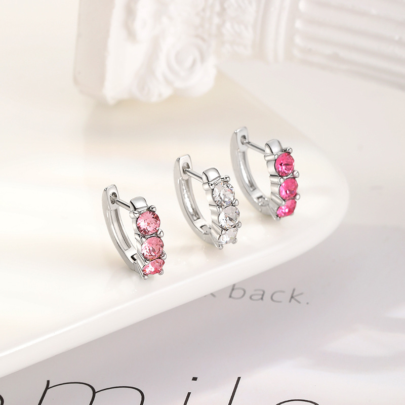 Auskari no titāna tērauda ar ģeometrisku formu un mikro diamantu ieklājumā, sievietēm