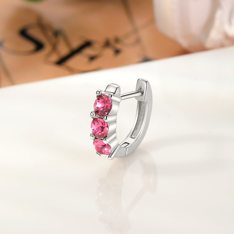 Auskari no titāna tērauda ar ģeometrisku formu un mikro diamantu ieklājumā, sievietēm