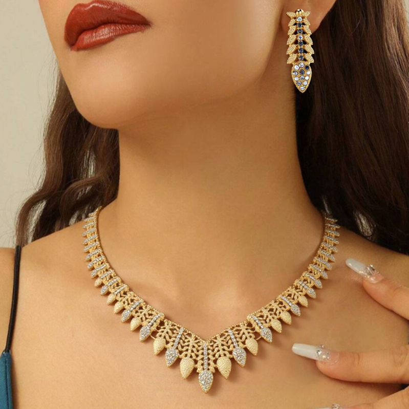 Komplet nakita s geometrijskim ogrlicom i naušnicama od legure, pozlaćeni rhinestones, cvjetni uzorak, uredski modni stil, proljeće 2025