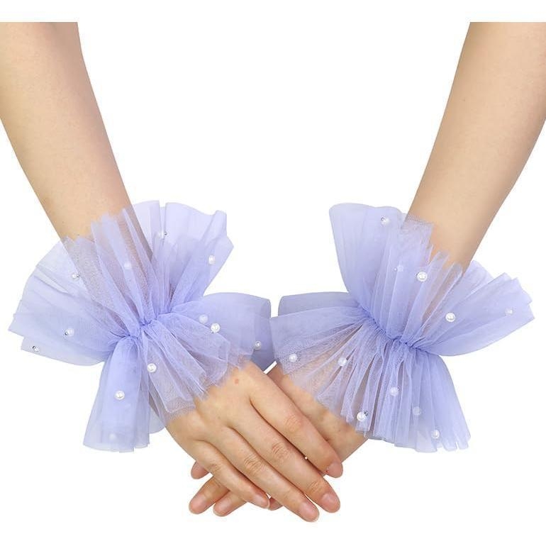 Kāzu cimdi bez pirkstiem, īsi, mežģīnēti, saglabā siltumu pavasarī.