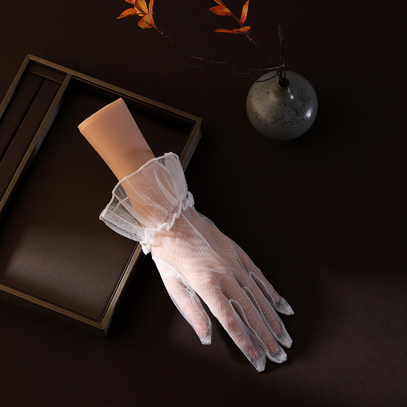 Līgavām cimdi ar tīkla mežģīni, elegants vecmodīgs princeses stils, poliesters