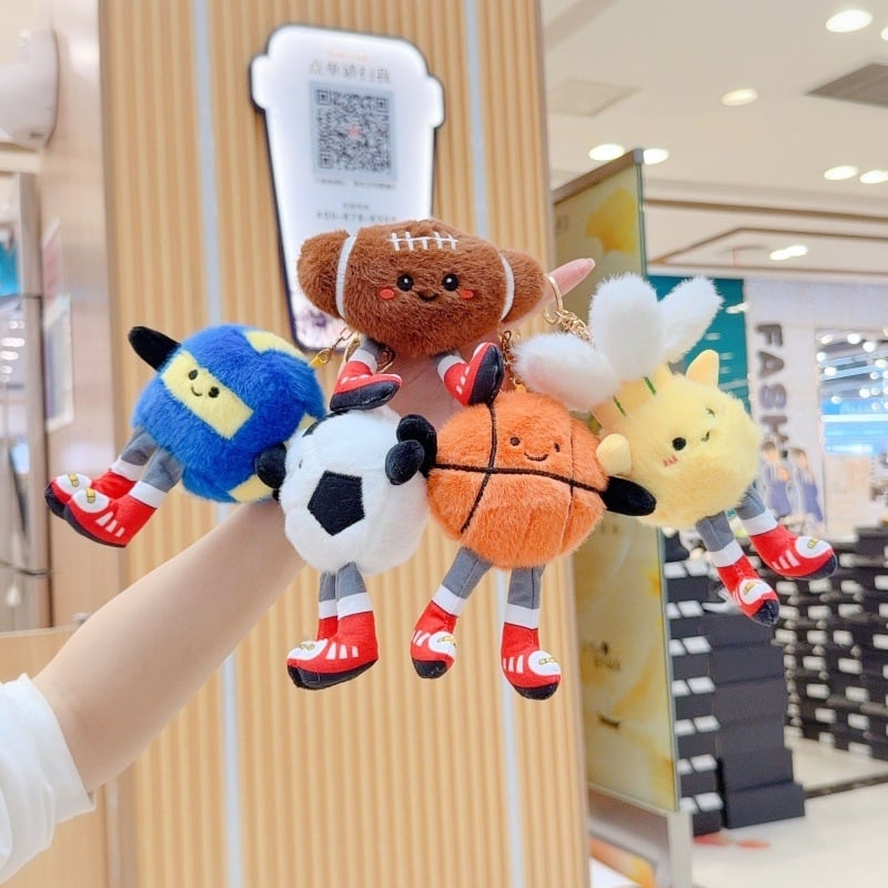 Футболно плюшено кукленче - къс плюш, пълнеж PP памук, аксесоар за чанта и ключодържател, за възраст 14+