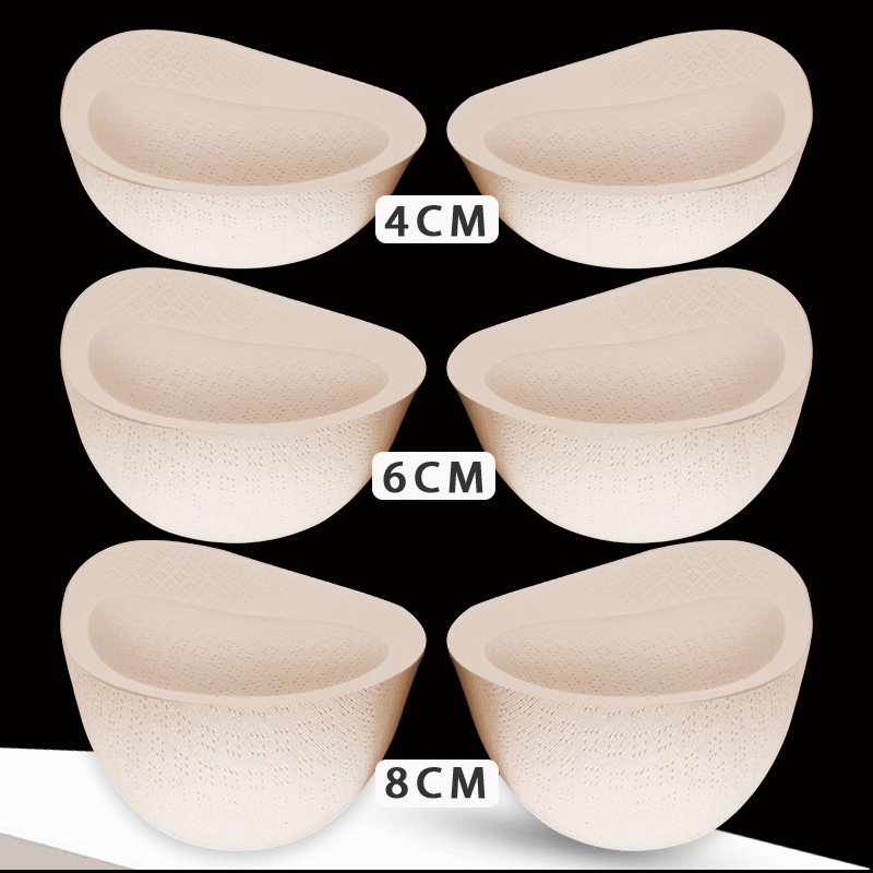 Viengabala pildīta krūšturis ar noņemamām iekšējām un ārējām paliktņu ieliktnēm, neilons, bieza pildījuma uzlabo mazo krūti