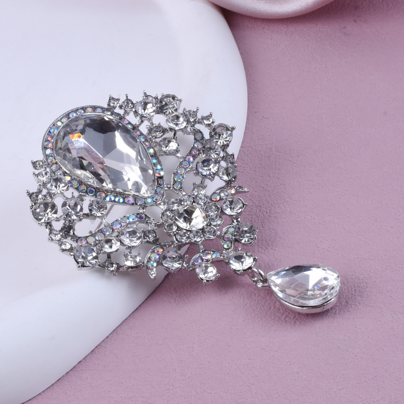 Női bross, geometriai stílus, cinkötvözet, elektropolírozott, többfunkciós