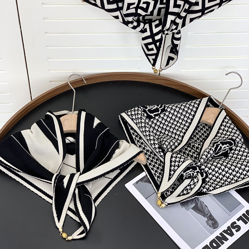 Триъгълен шал с леопардов принт, полиестер, поддържа топло за зима и пролет.