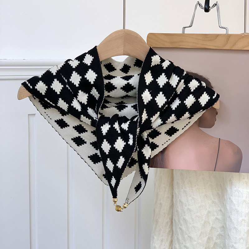 Триъгълен шал с леопардов принт, полиестер, поддържа топло за зима и пролет.