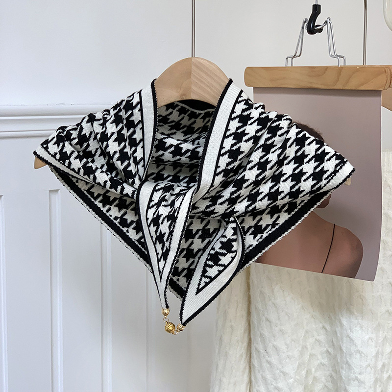 Триъгълен шал с леопардов принт, полиестер, поддържа топло за зима и пролет.