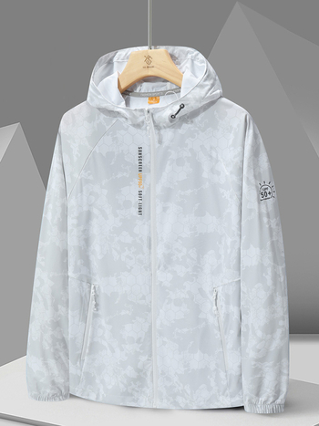 Ārējā vēja jaka 996 – universāla, UPF50+ UV aizsardzība, elpojoša un ļoti viegla, kamuflāžas modelis ar kapuci, poliesters