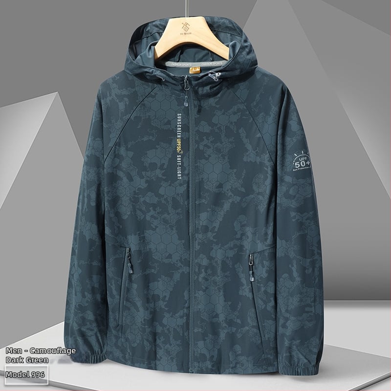 Ārējā vēja jaka 996 – universāla, UPF50+ UV aizsardzība, elpojoša un ļoti viegla, kamuflāžas modelis ar kapuci, poliesters