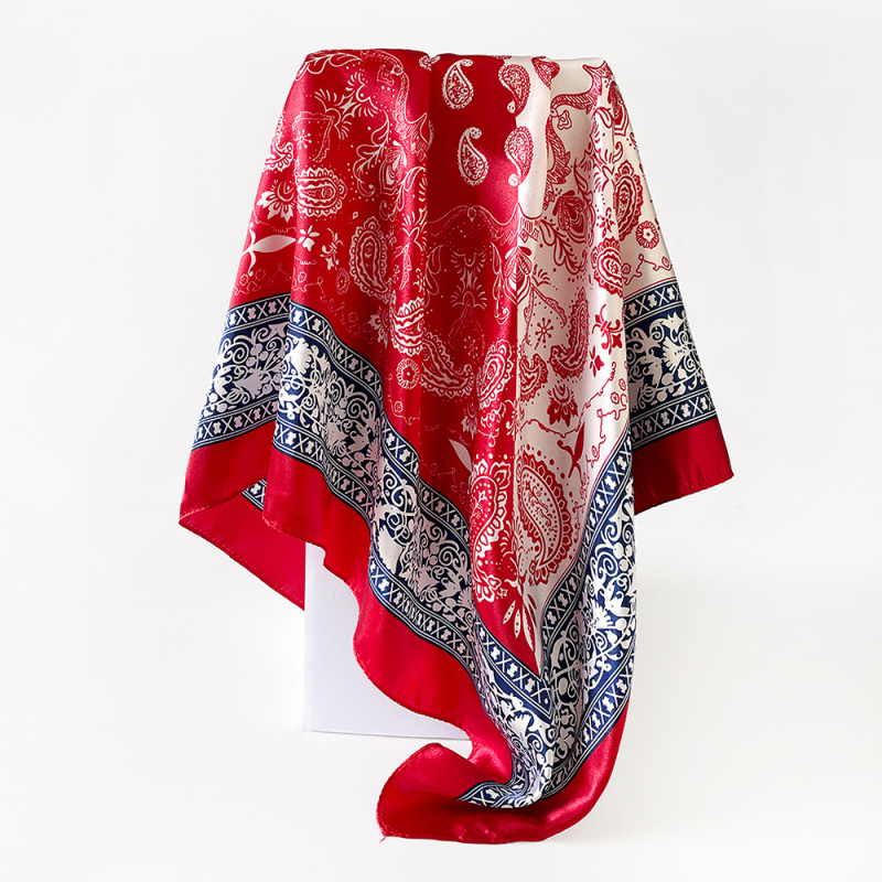 Полиестерен квадратен шал с принт кашу, твил плат, летен сезон 2025