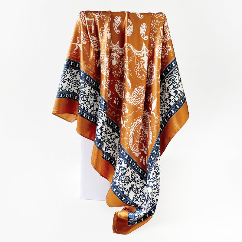 Полиестерен квадратен шал с принт кашу, твил плат, летен сезон 2025