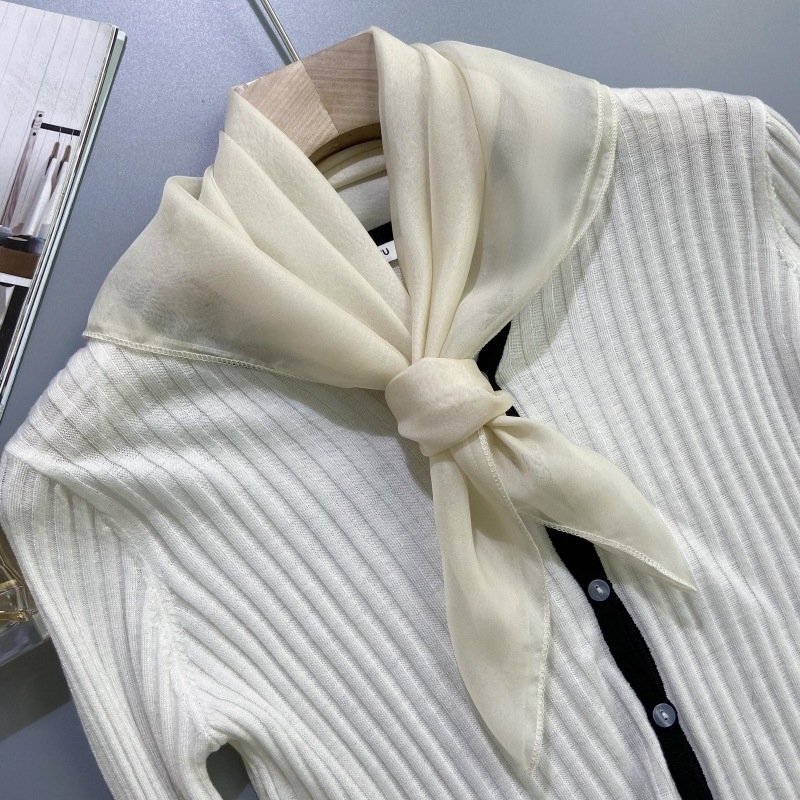 Šal od 100% svile — mali kvadratni šal, tkanje: obična tkanina, obrada tie-dye, ljetni stil, svježi i slatki