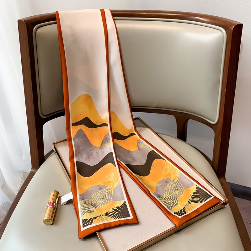 Γυναικείος φουλάρι από συνθετικό μετάξι, διπλής χρήσης ως λαστιχάκι μαλλιών και φουλάρι λαιμού, απλή ύφανση, μεσαίου μήκους, Καλοκαίρι 2021.