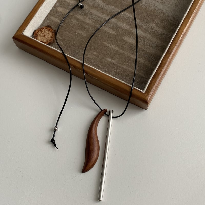 Pikk kaelakee titaani terasest, geomeetriline ripats, Korea-stiilis naistele, kevad 2025