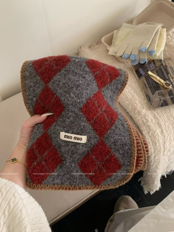 Šalis iš pūko kolledžo stiliaus su rombo forma ir taškių modeliu, imitacija kašmyro, mezginė kraštinė, žieminis šiltas moterims