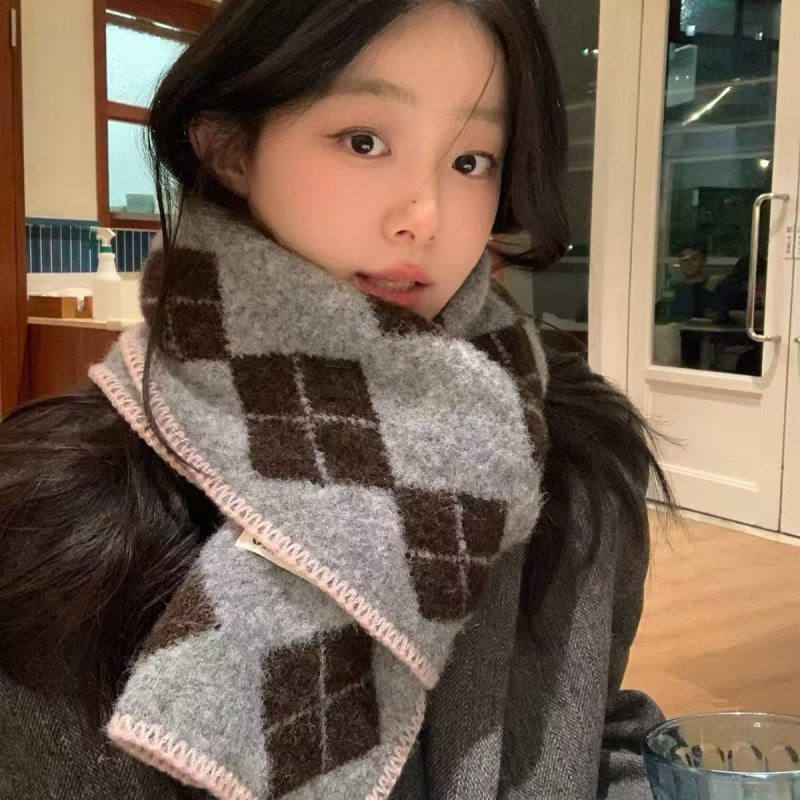 Šalis iš pūko kolledžo stiliaus su rombo forma ir taškių modeliu, imitacija kašmyro, mezginė kraštinė, žieminis šiltas moterims