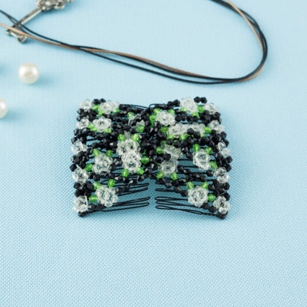 Clip de păr cu fluture din mărgele, elastice, design romb, lucrat manual, cristale, plastic/rasină